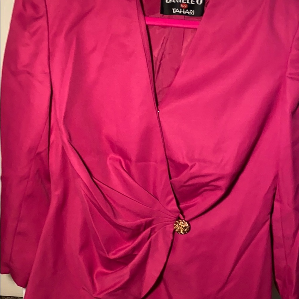 Tahari women’s blazer